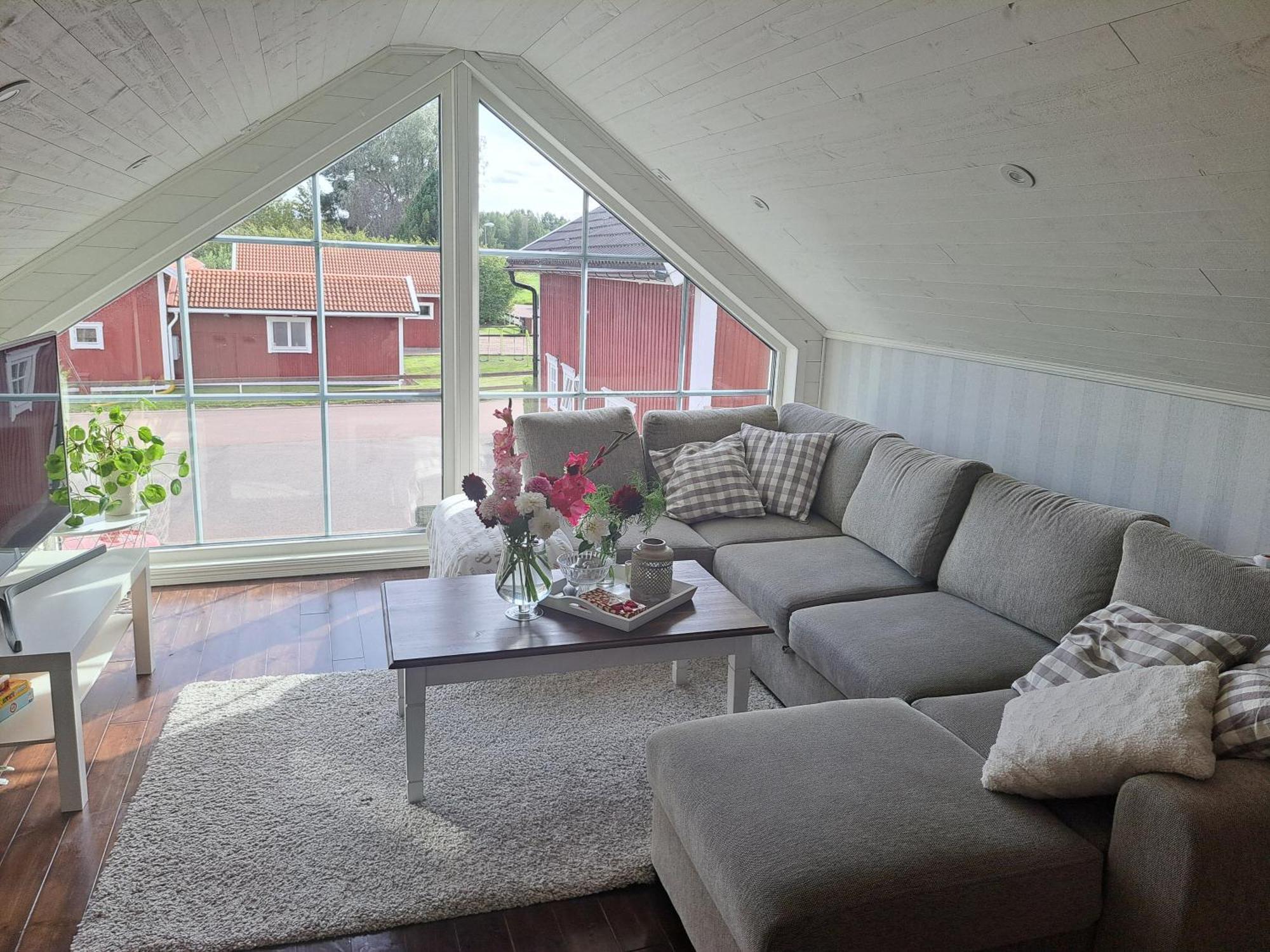 Myntloftet Borlänge med inglasad bubbelbad och bastu Exteriör bild